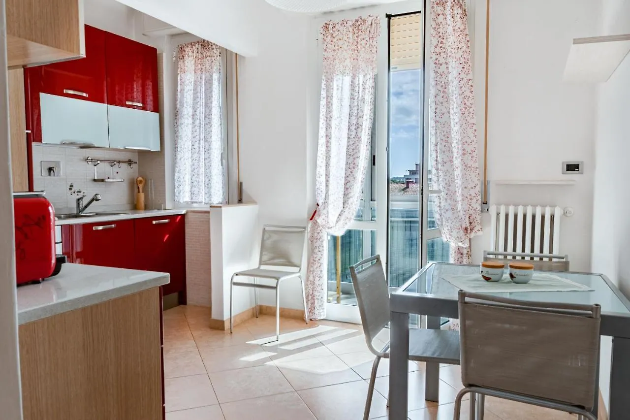 Appartamento Luxury House Near Train Station Livorno Italia