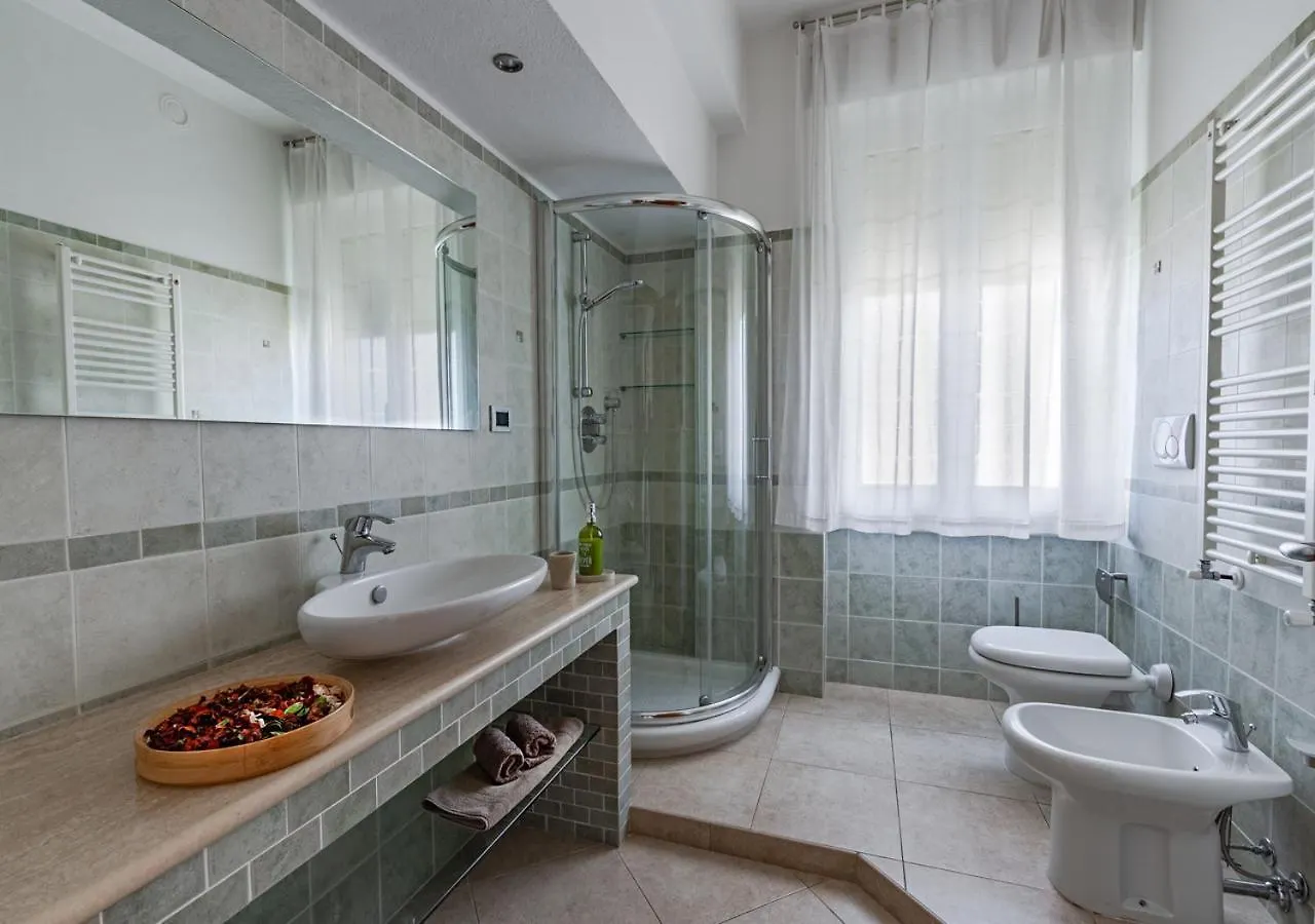 Апартаменты Luxury House Near Train Station Ливорно 0*,  Италия